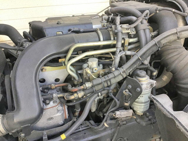 いすゞフォワード冷凍車（冷蔵車）中型（4t）[写真17]