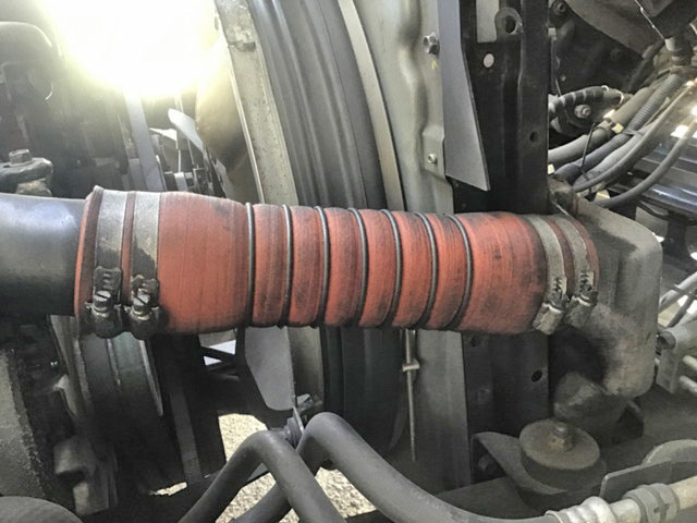 いすゞフォワード冷凍車（冷蔵車）中型（4t）[写真18]