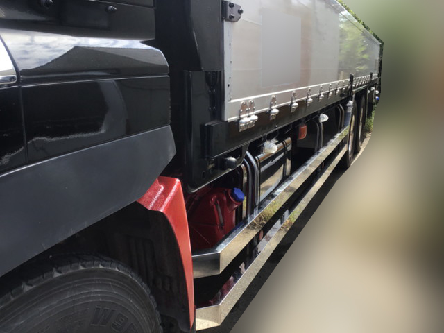 日野プロフィアアルミブロック大型（10t）[写真04]