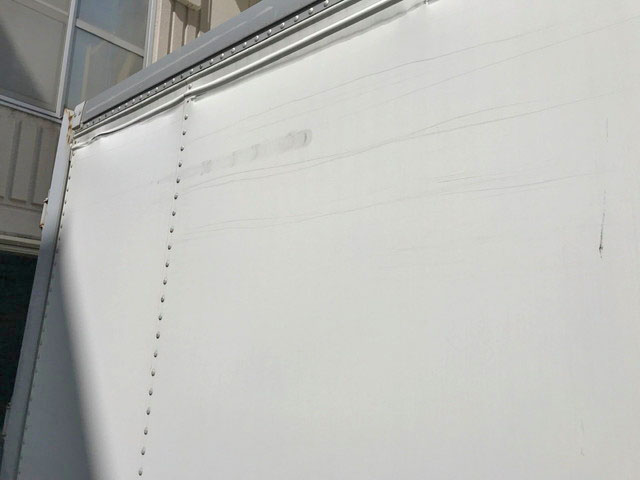 いすゞエルフパネルバン小型（2t・3t）[写真02]