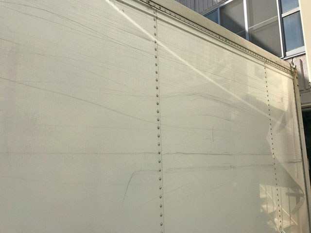 いすゞエルフパネルバン小型（2t・3t）[写真06]