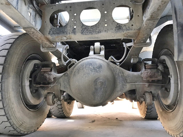 UDトラックスビッグサムミキサー車（コンクリートミキサー）大型（10t）[写真24]