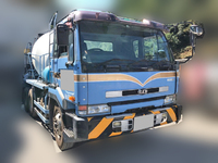 UDトラックスビッグサムミキサー車（コンクリートミキサー）大型（10t）[写真03]