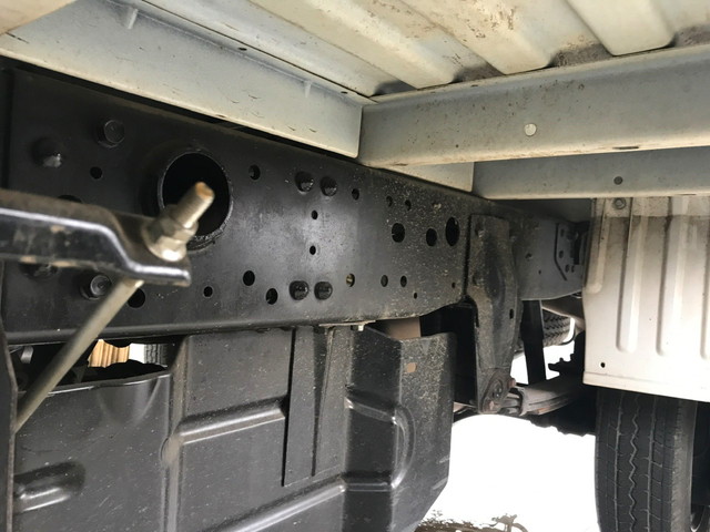 日産バネット平ボディ小型（2t・3t）[写真13]