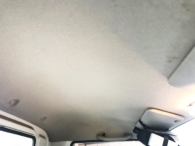 日産バネット平ボディ小型（2t・3t）[写真16]