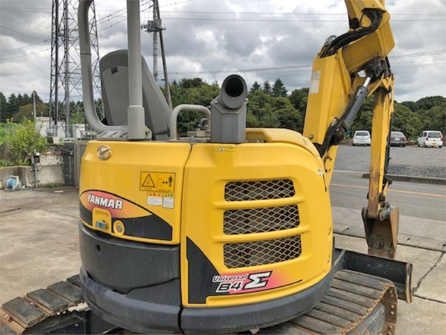 ヤンマーミニユンボ（ミニバックホー）[写真04]