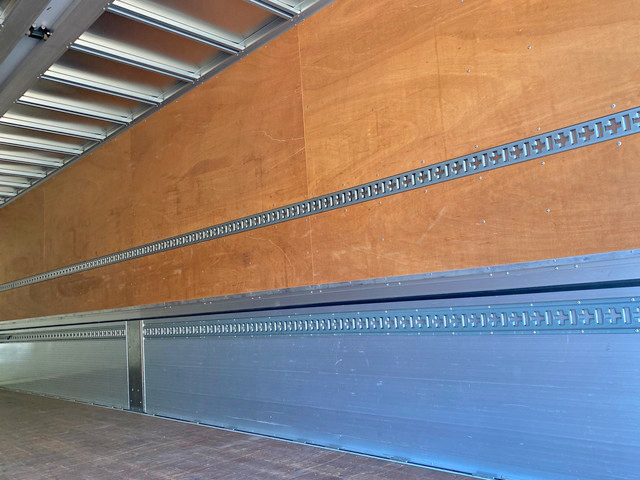 日野プロフィアアルミウイング大型（10t）[写真13]