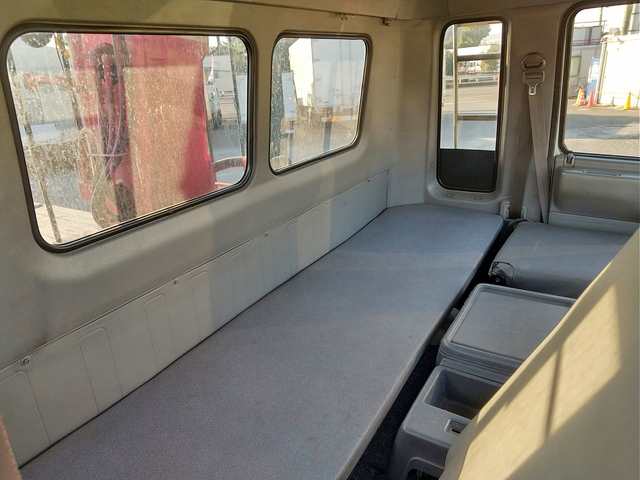 日野レンジャーユニック4段中型（4t）[写真33]