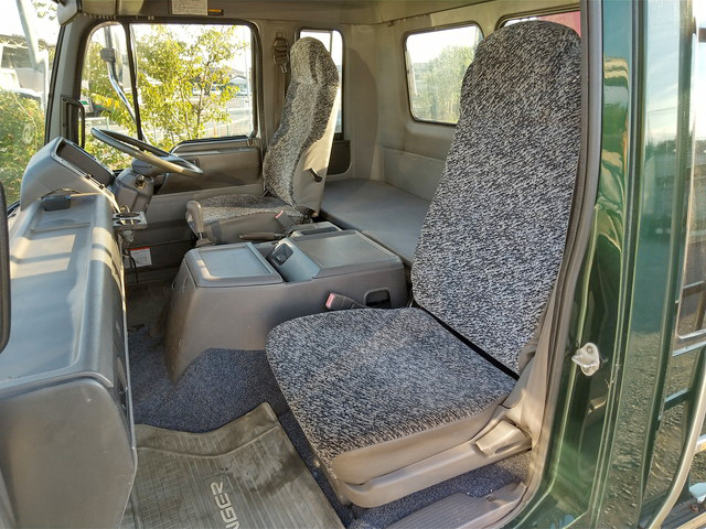 日野レンジャーユニック4段中型（4t）[写真35]