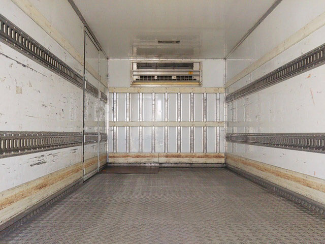 日野レンジャー冷凍車（冷蔵車）中型（4t）[写真06]