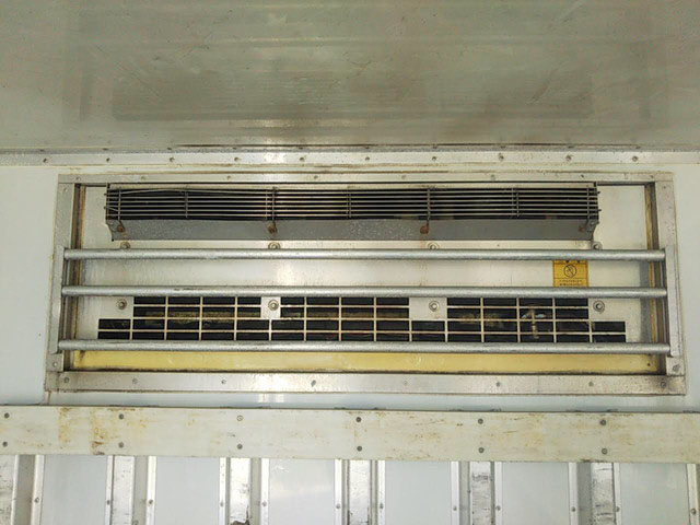 日野レンジャー冷凍車（冷蔵車）中型（4t）[写真08]