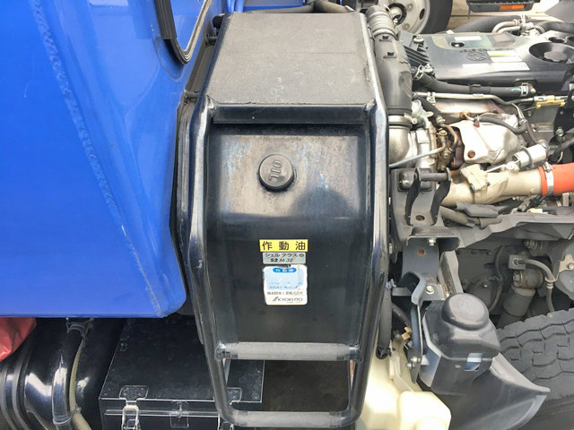 いすゞエルフパッカー車（塵芥車）小型（2t・3t）[写真20]