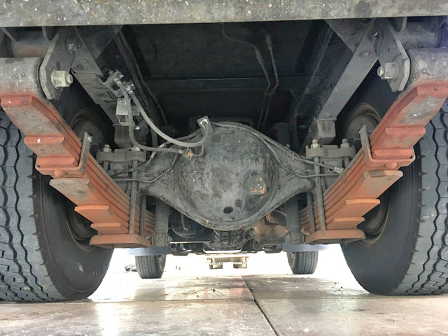 いすゞエルフパッカー車（塵芥車）小型（2t・3t）[写真28]