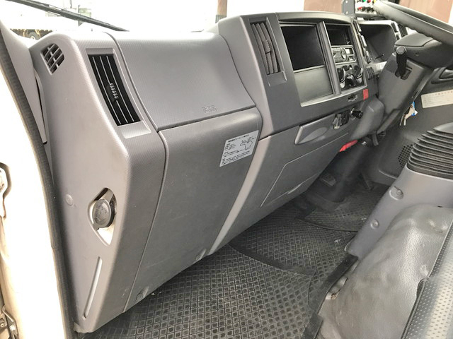 いすゞエルフパッカー車（塵芥車）小型（2t・3t）[写真32]