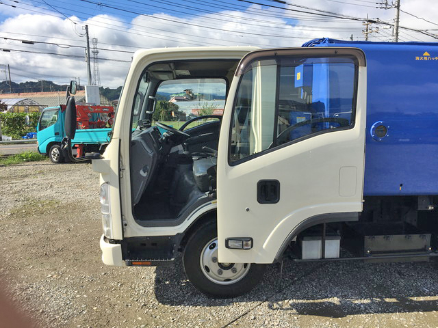 いすゞエルフパッカー車（塵芥車）小型（2t・3t）[写真07]