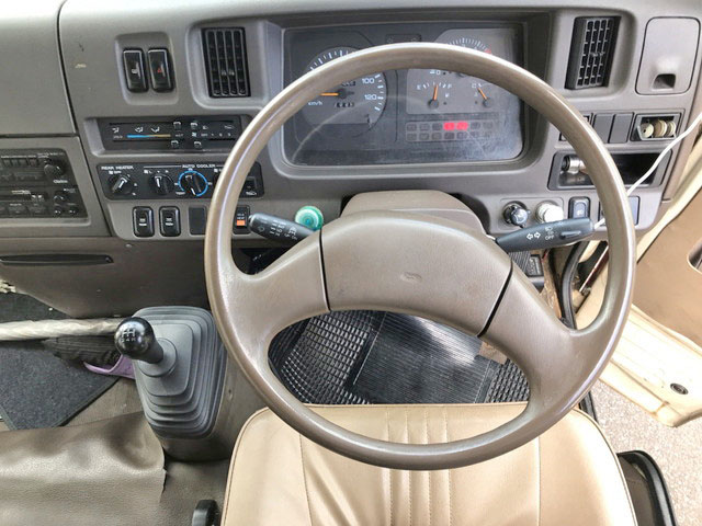 いすゞジャーニーマイクロバス[写真18]