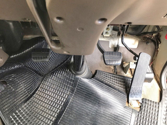 いすゞジャーニーマイクロバス[写真20]