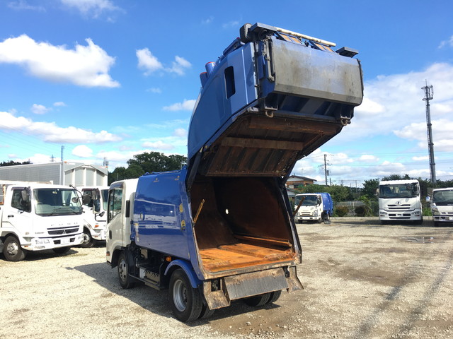 いすゞエルフパッカー車（塵芥車）小型（2t・3t）[写真10]