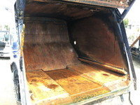 いすゞエルフパッカー車（塵芥車）小型（2t・3t）[写真13]