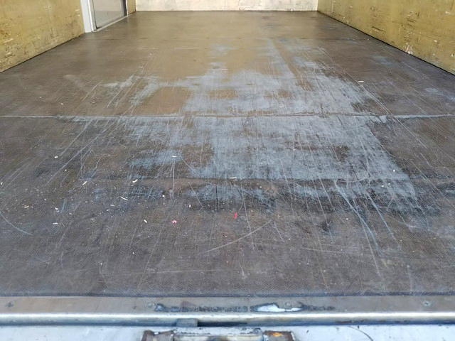 日野デュトロアルミバン小型（2t・3t）[写真15]