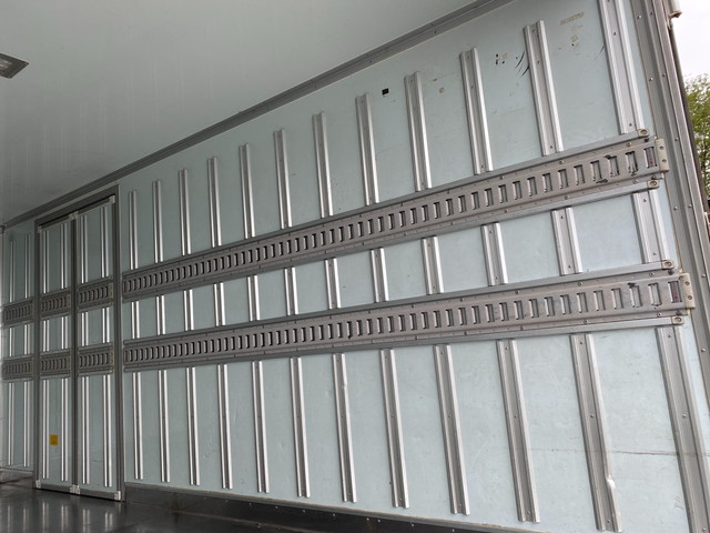 日野デュトロ冷凍車（冷蔵車）小型（2t・3t）[写真14]