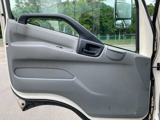 日野デュトロ冷凍車（冷蔵車）小型（2t・3t）[写真30]