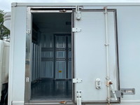 日野デュトロ冷凍車（冷蔵車）小型（2t・3t）[写真06]