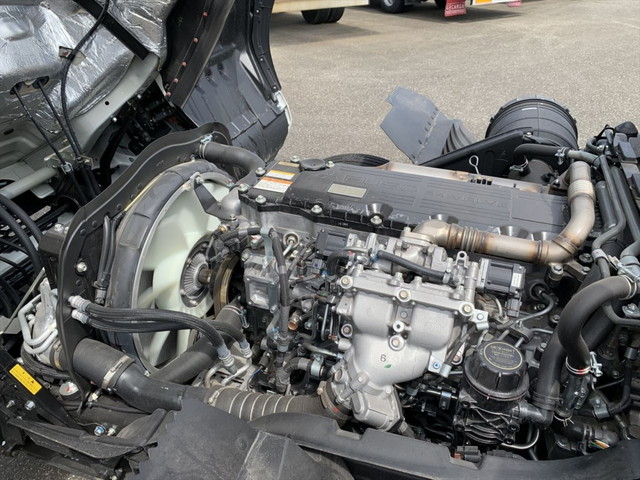 三菱ふそうファイターセルフクレーン4段中型（4t）[写真20]