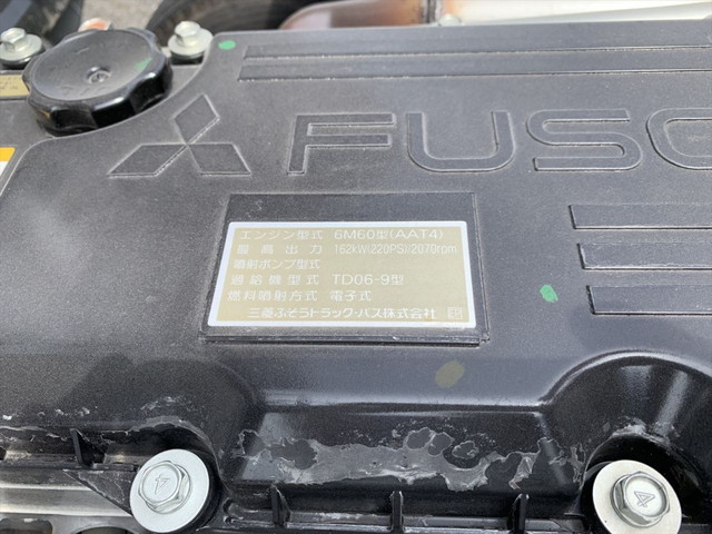 三菱ふそうファイターセルフクレーン4段中型（4t）[写真21]