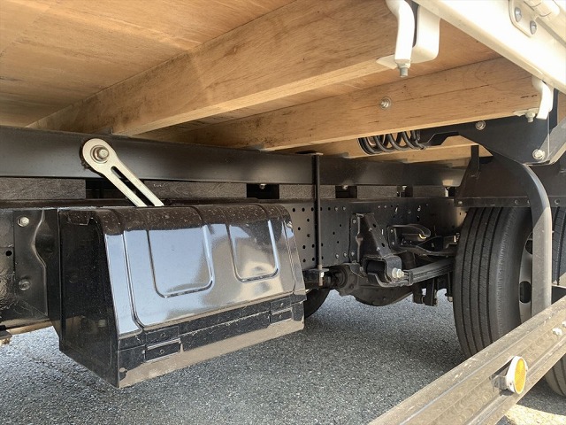 いすゞエルフクレーン4段小型（2t・3t）[写真14]