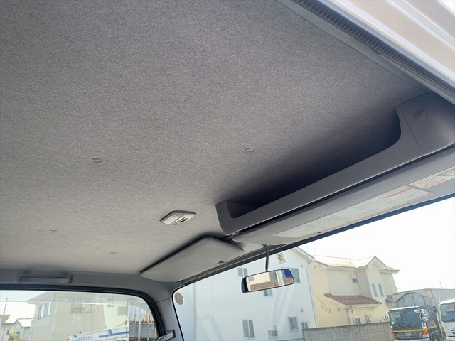 いすゞエルフクレーン4段小型（2t・3t）[写真20]