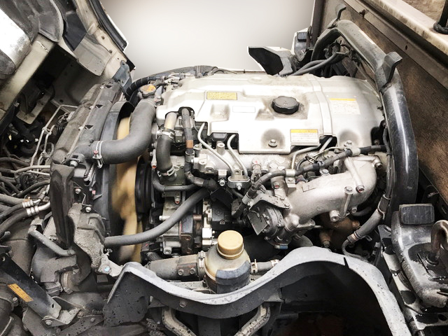 三菱ふそうキャンター平ボディ小型（2t・3t）[写真20]