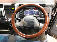 三菱ふそうキャンター平ボディ小型（2t・3t）[写真25]