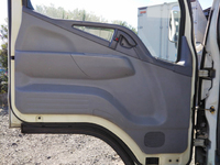 三菱ふそうキャンター冷凍車（冷蔵車）小型（2t・3t）[写真29]