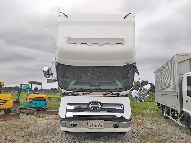 日野プロフィアトレーラーヘッド（トラクターヘッド）大型（10t）[写真08]