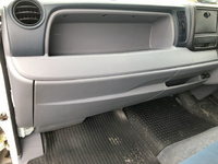 三菱ふそうキャンターアルミバン小型（2t・3t）[写真34]