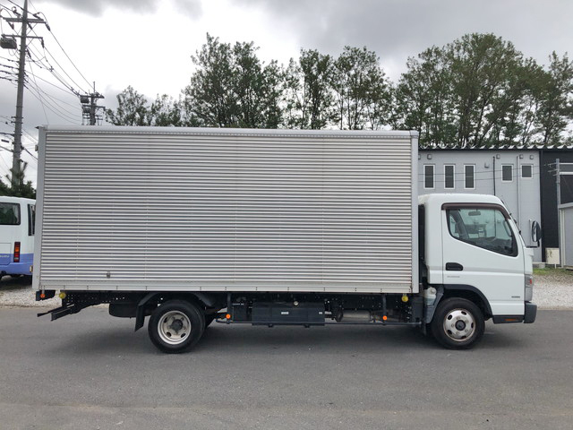 三菱ふそうキャンターアルミバン小型（2t・3t）[写真06]