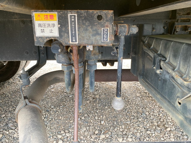 三菱ふそうスーパーグレートセルフローダー大型（10t）[写真11]