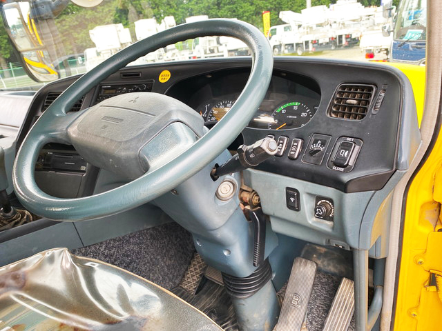 三菱ふそうスーパーグレートセルフローダー大型（10t）[写真37]