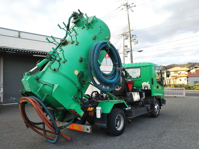 いすゞフォワード汚泥吸引車中型（4t）[写真02]
