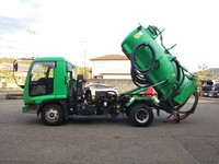 いすゞフォワード汚泥吸引車中型（4t）[写真06]