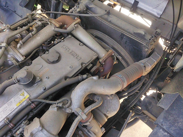 いすゞギガ汚泥吸引車大型（10t）[写真17]