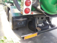 いすゞギガ汚泥吸引車大型（10t）[写真05]