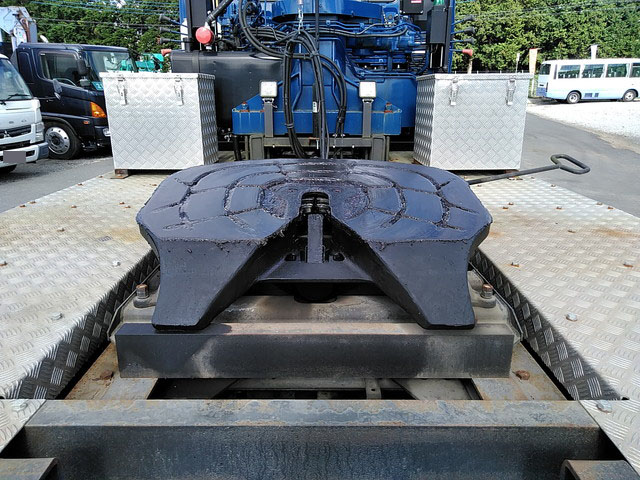 三菱ふそうスーパーグレートトレーラーヘッド（トラクターヘッド）大型（10t）[写真12]