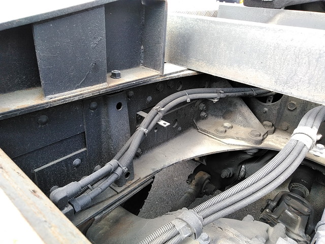 三菱ふそうスーパーグレートトレーラーヘッド（トラクターヘッド）大型（10t）[写真13]