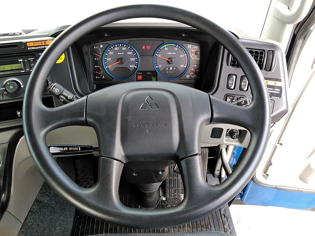 三菱ふそうスーパーグレートトレーラーヘッド（トラクターヘッド）大型（10t）[写真31]