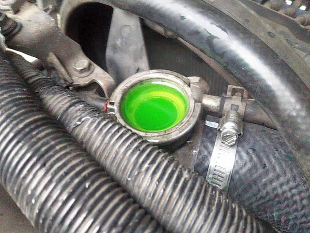 日野レンジャーコンテナ専用車中型（4t）[写真05]