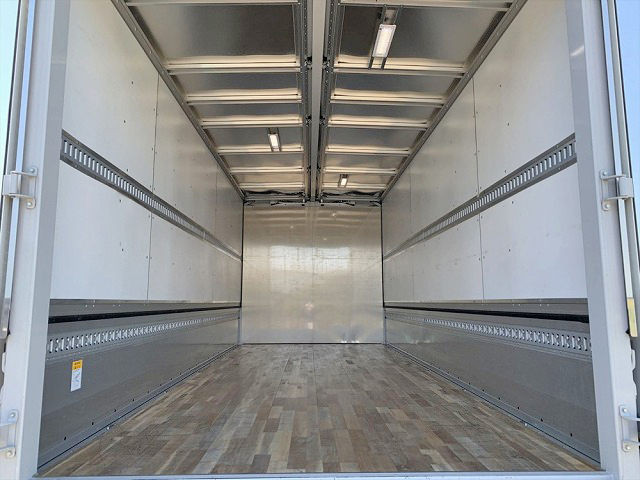 三菱ふそうファイターアルミウイング中型（4t）[写真10]