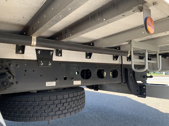 三菱ふそうファイターアルミウイング中型（4t）[写真14]