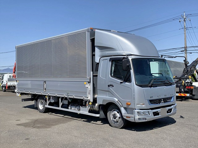 三菱ふそうファイターアルミウイング中型（4t）[写真03]
